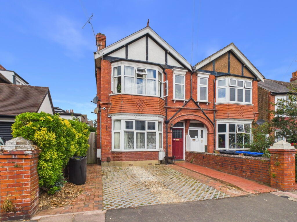 Harrow Road, Worthing, BN11 4RB