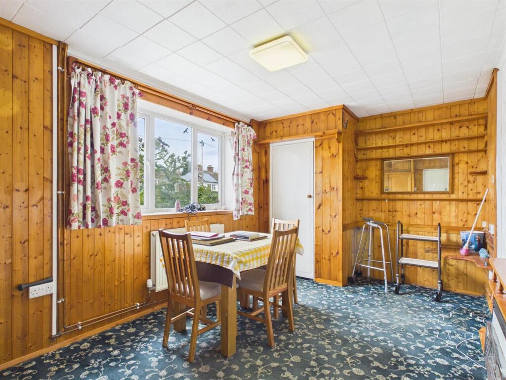 House in Hinckley and Bosworth, Tilton, Burbage - View 4