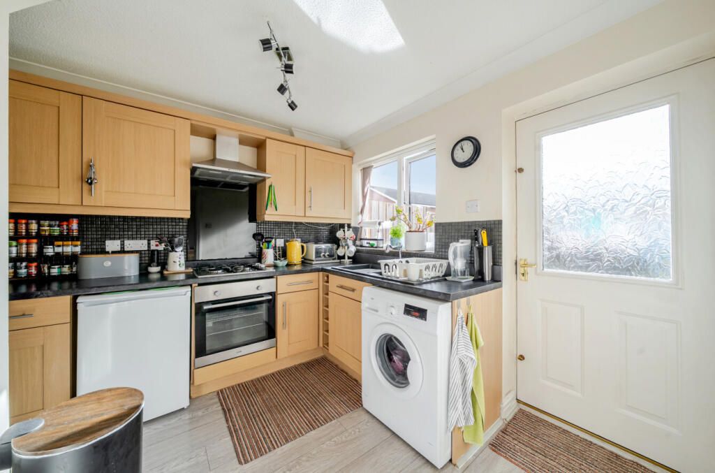 Ropery Close, Beverley, HU17 photo 4