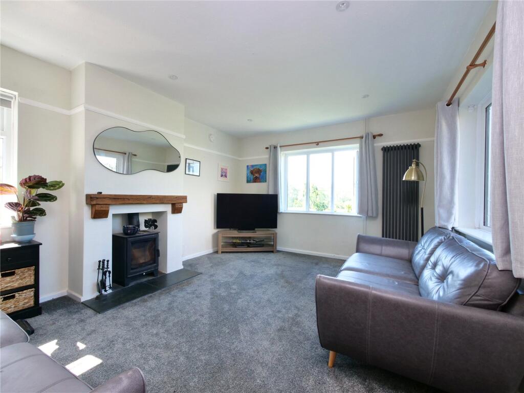 Four Bedroom Detached House, West Pennard BA6 8NR - View 4