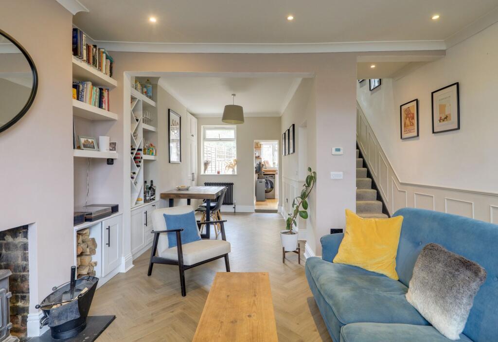 House in London - View 2