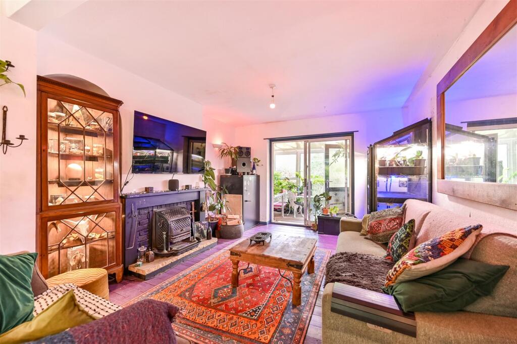 House in Reading - View 2