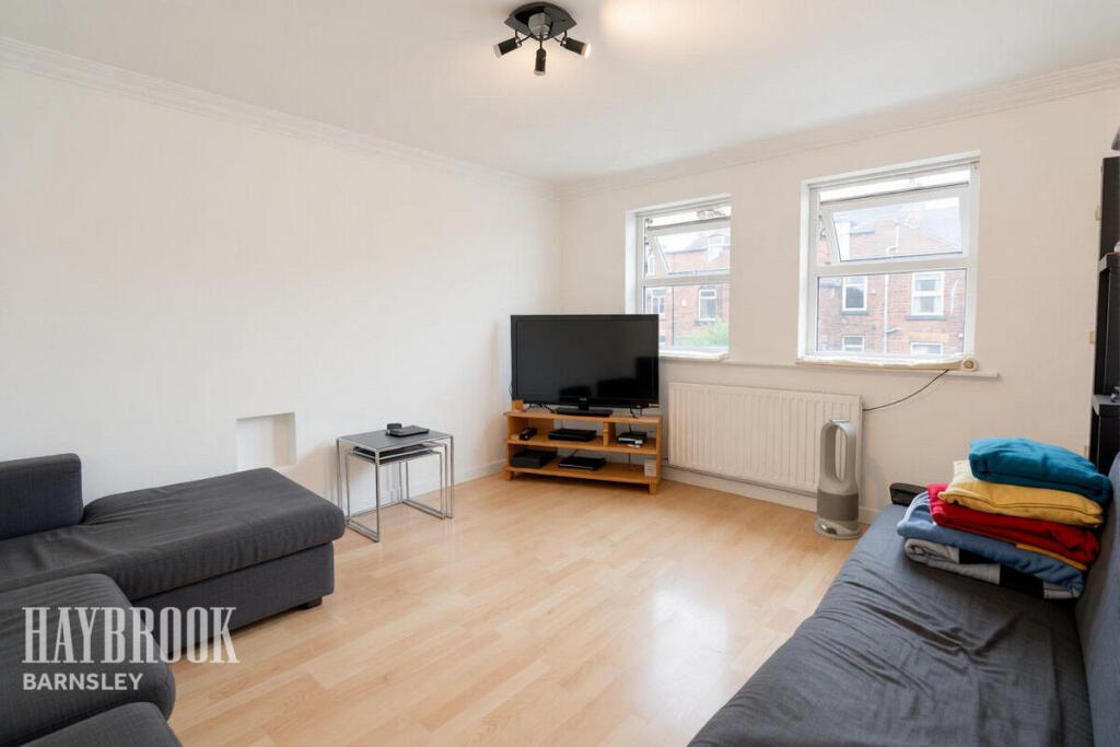 House in Barnsley, Old Town, Kingstone - View 5