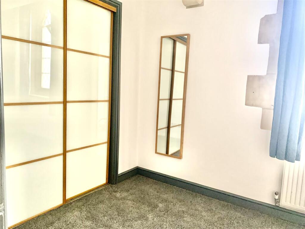 Apartment in Swindon - View 4