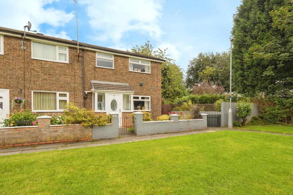 Main image of property: Pailin Drive, Droylsden, Manchester, Greater Manchester, M43