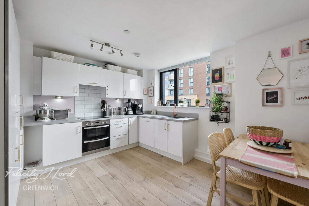 Apartment in London, Parkside SE10, Deptford - View 3