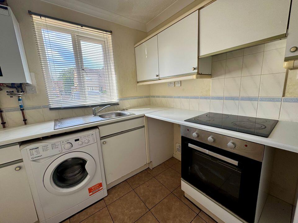 House in Swindon, Haydon Wick - View 5