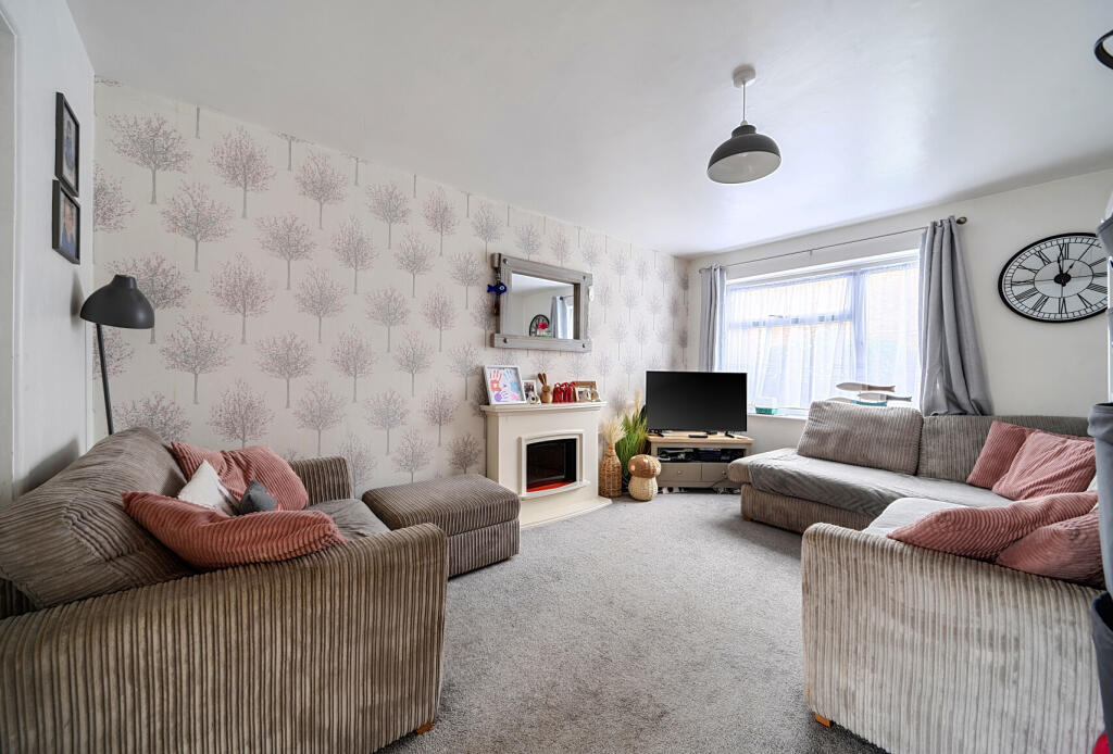 Main image of property: Glebe Walk, Keynsham, Bristol, Somerset, BS31