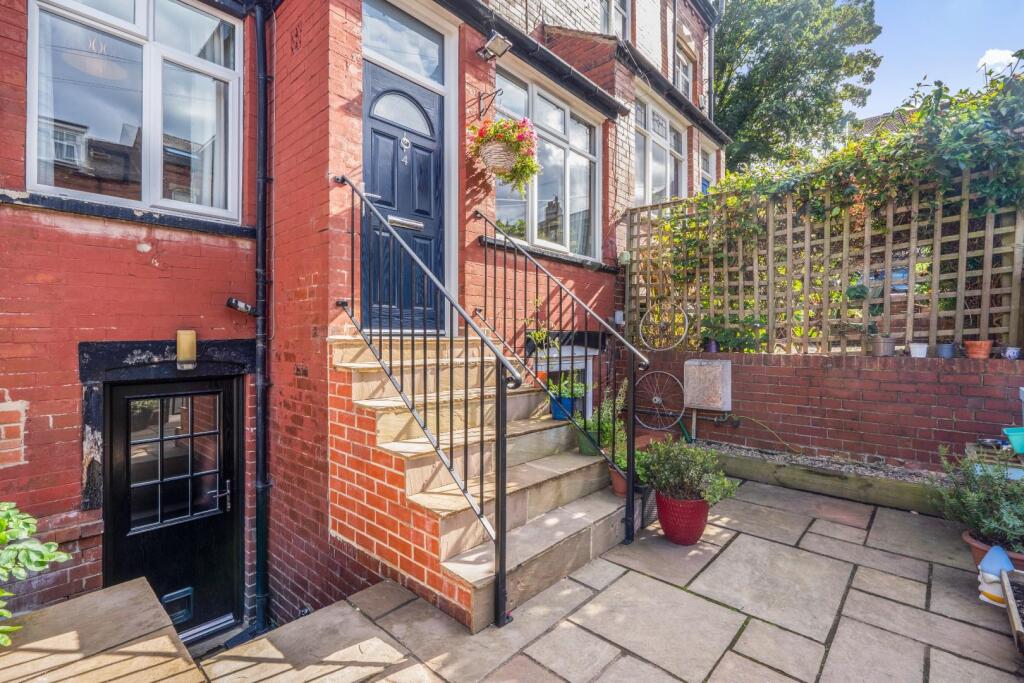 House in Leeds - View 5