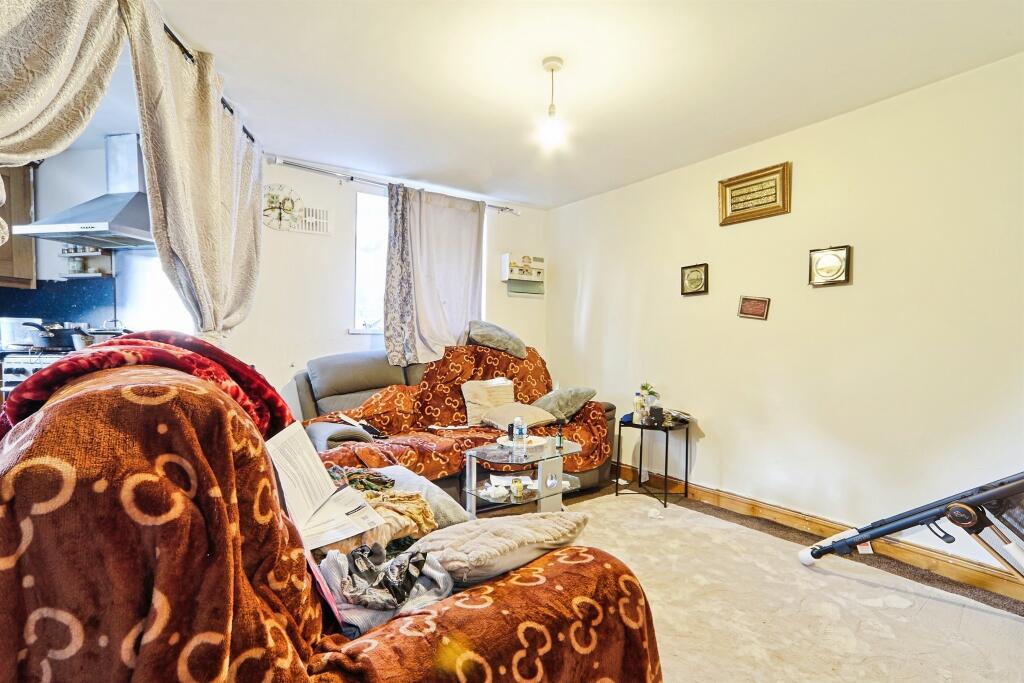 Additional image 18 of Park Grove, BRADFORD