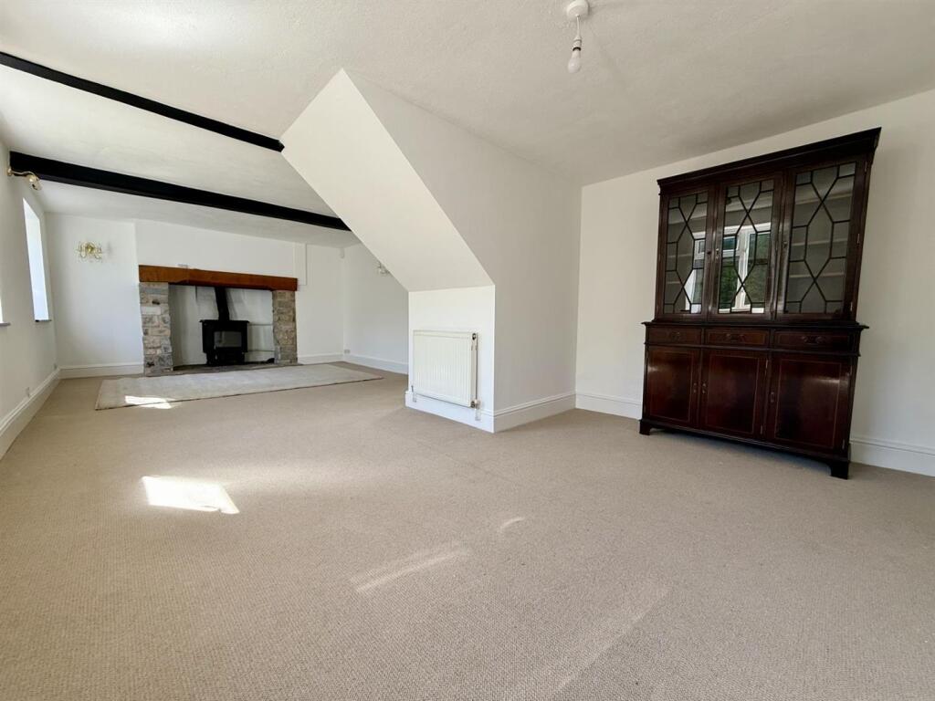 Gloucester Road, Hartpury, Gloucester photo 4