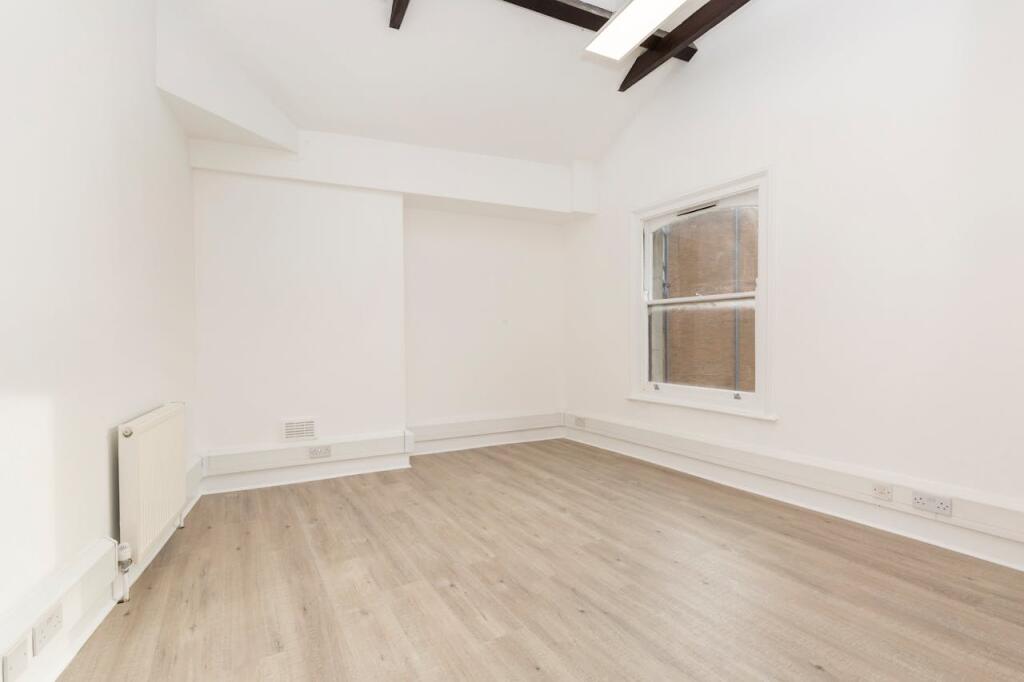 353355 Goswell Road   17.jpg