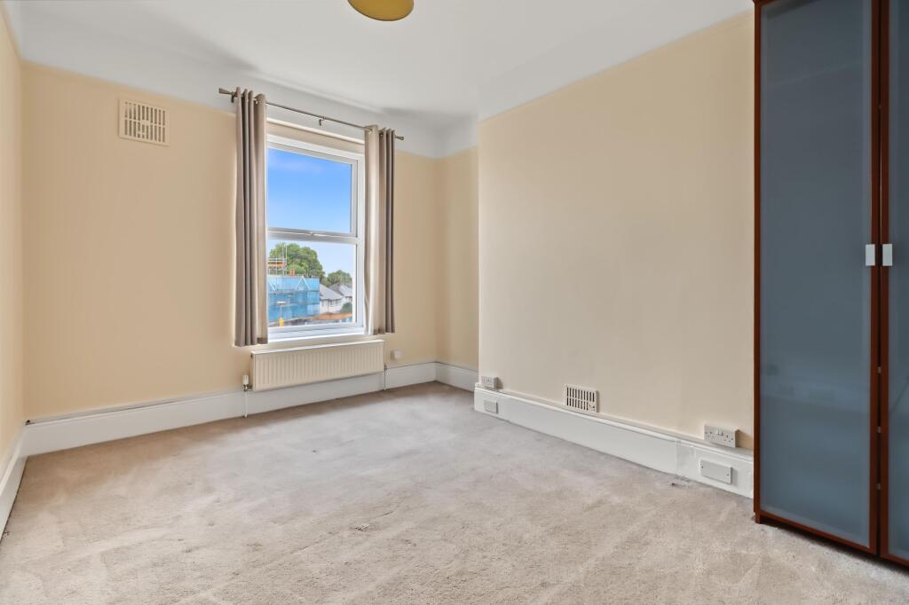 Apartment in London, Royal Borough of Kingston upon Thames - View 5