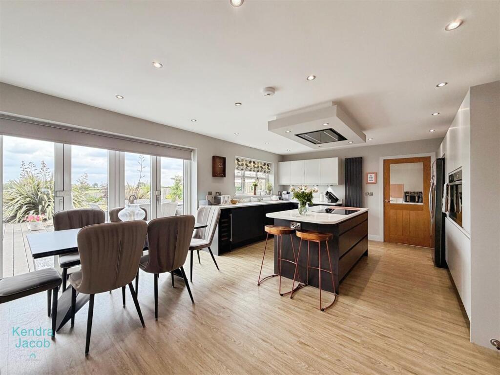 House in Sheffield - View 4