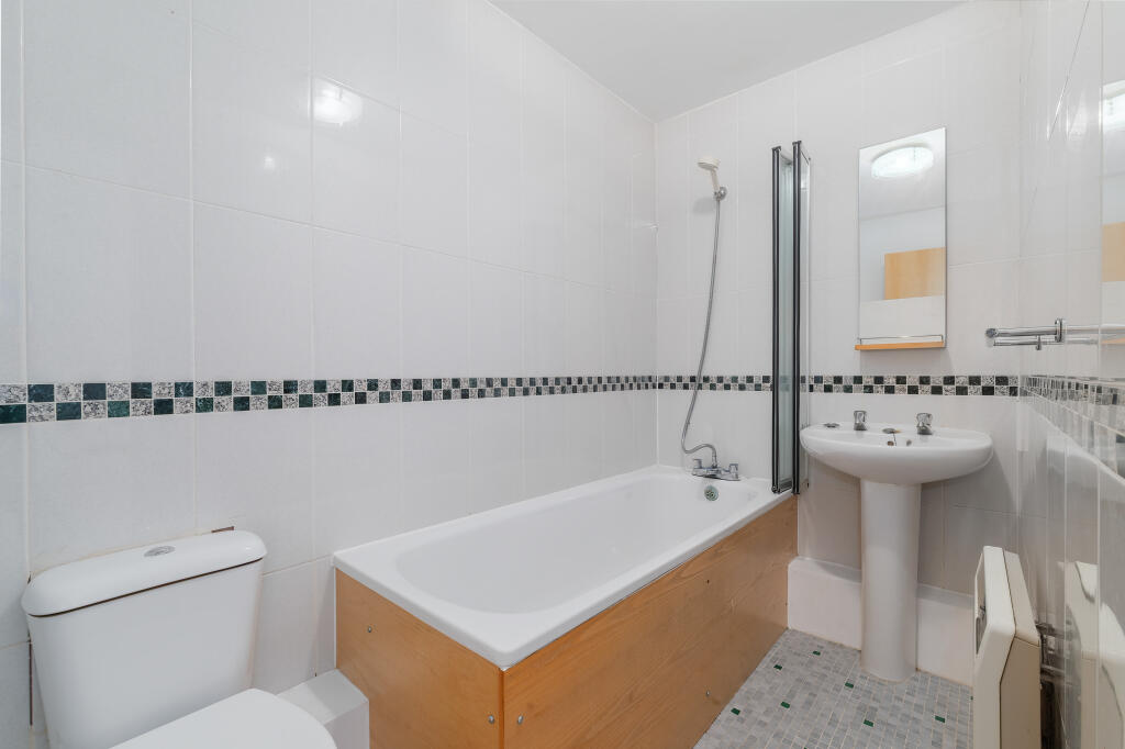 Apartment in London - More