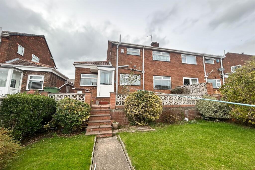 Carlton Crescent, East Herrington photo 3