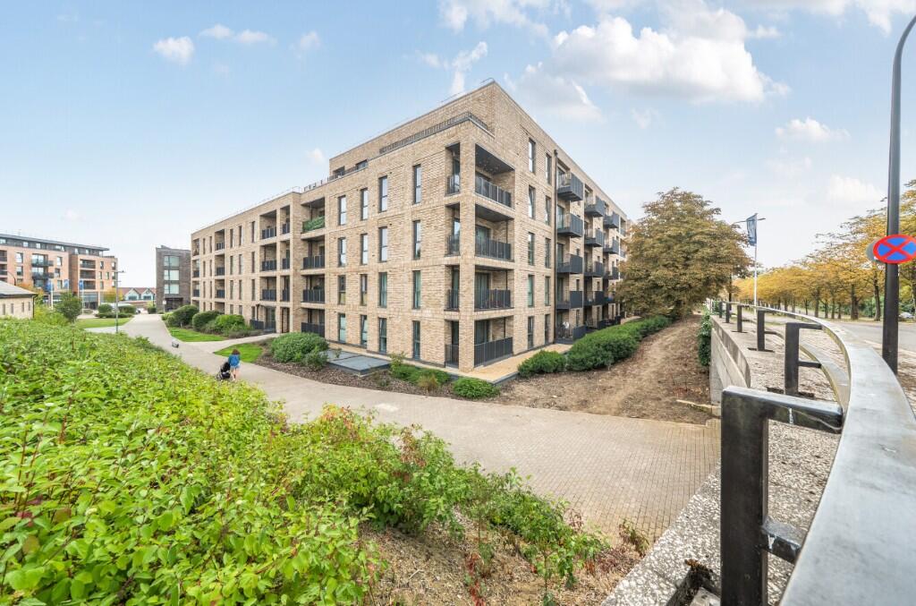 Main image of property: Canal Street, Milton Keynes, Buckinghamshire, MK9