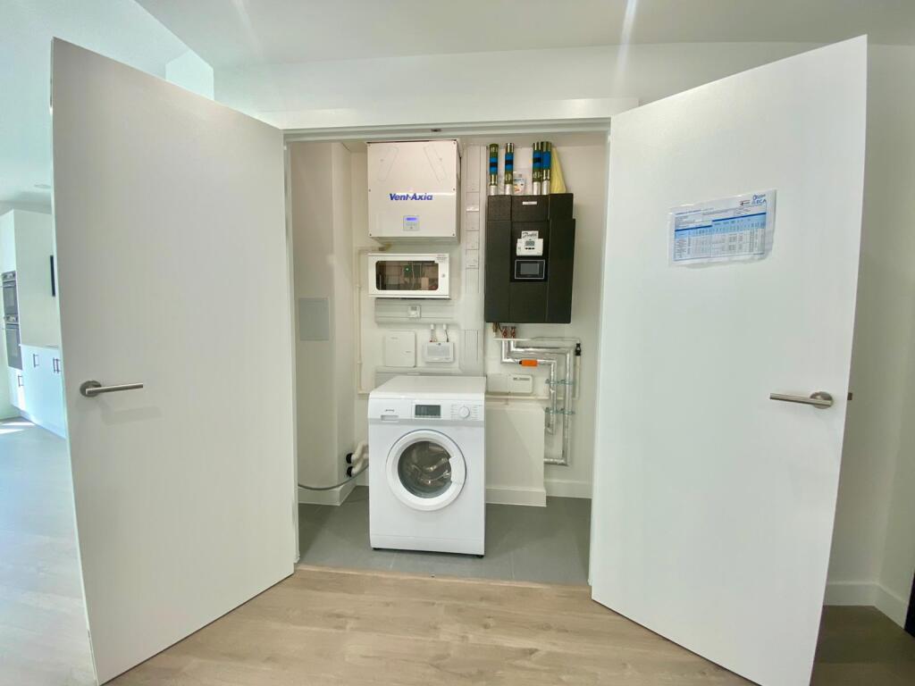 Apartment in London - View 5