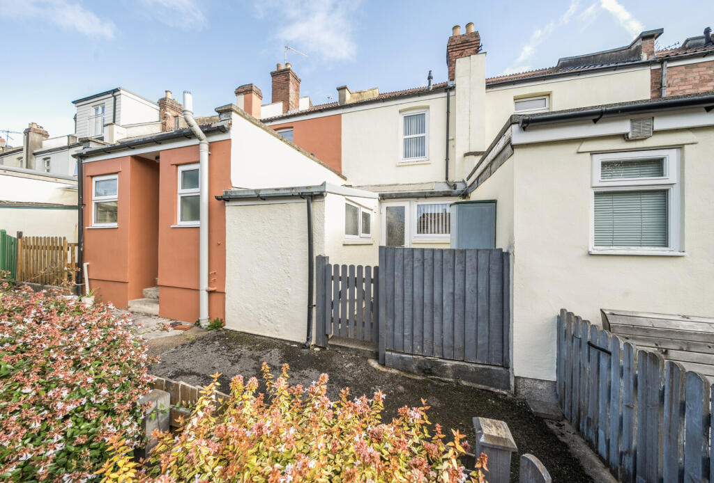 Birdwell Road, Long Ashton, Bristol, North Somerset, BS41 photo 3