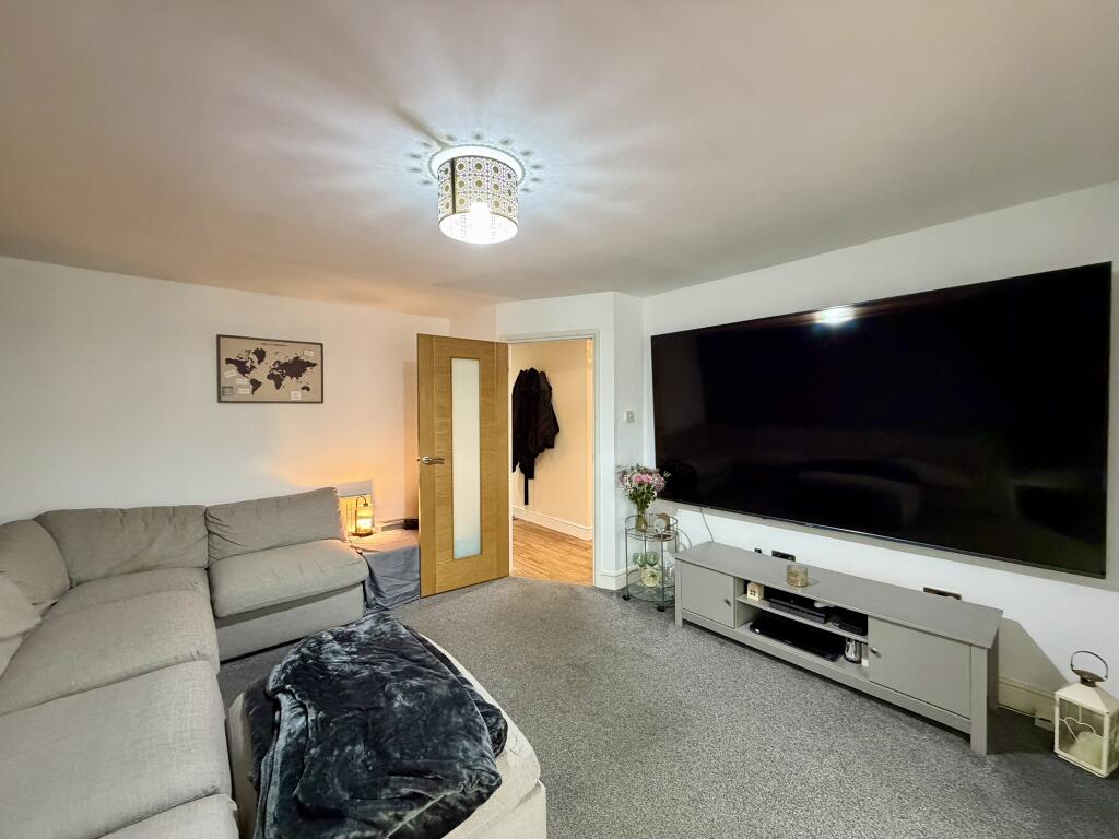 Boulderstone Road, Stalybridge photo 4