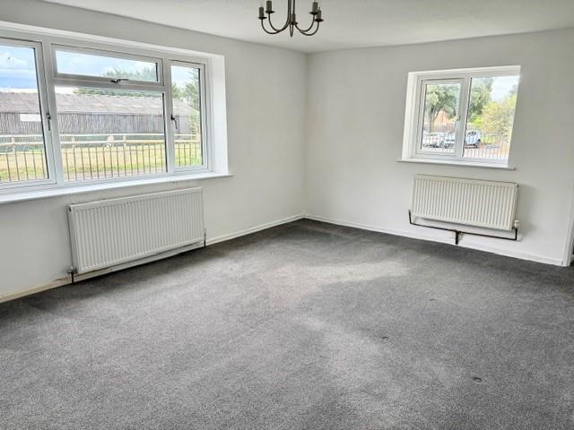 Apartment in Worcester - View 2