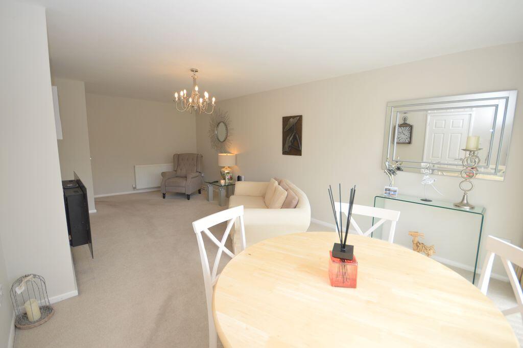House in Widnes, Farnworth - View 5