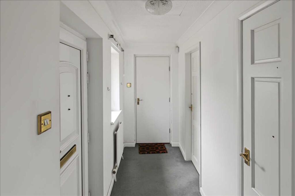 House in Broxtowe, Swingate, Kimberley - View 2