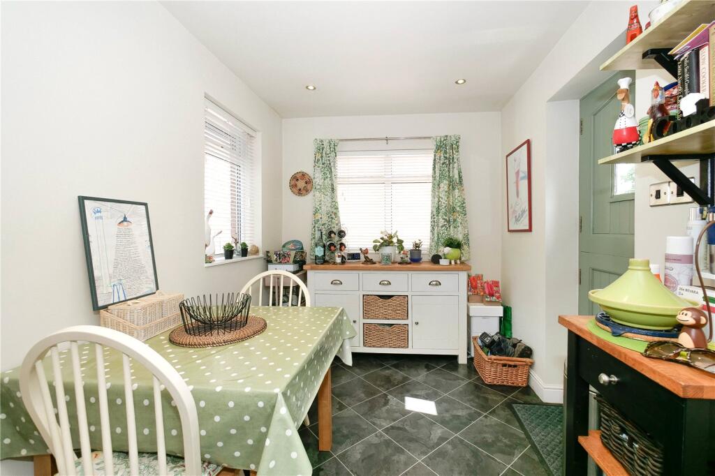 St. James Road, Baildon, Shipley, West Yorkshire, BD17 - View 5