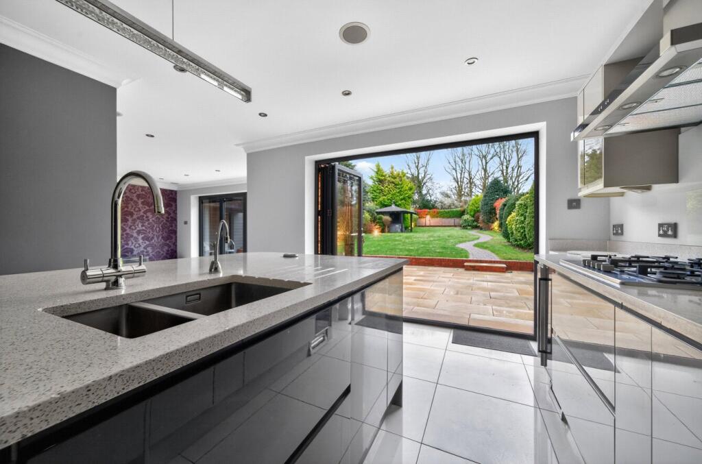 Additional image 36 of Bradmore Way, Brookmans Park, Hatfield, Hertfordshire, AL9