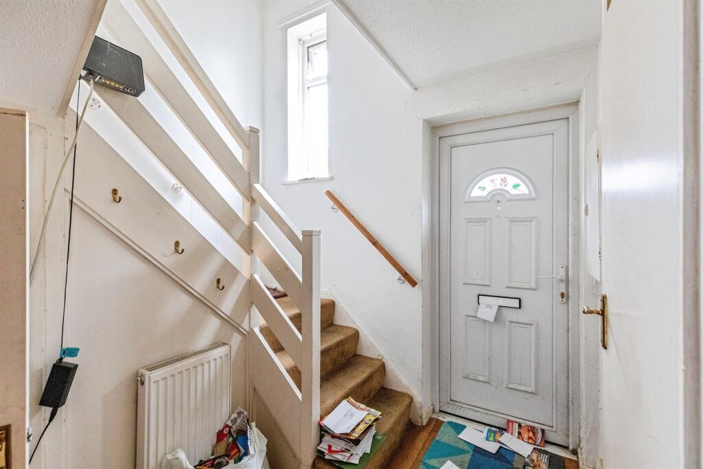 House in Northampton, Wellingborough - View 3