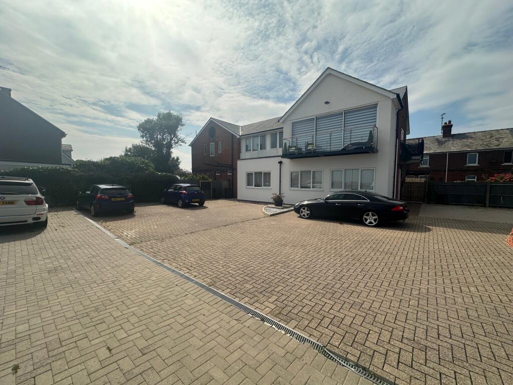 Main image of property: East Terrace, Walton-on-the-Naze, CO14