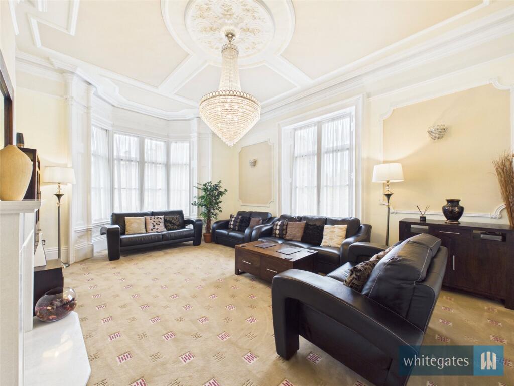 House in Bradford, West Yorkshire - View 4