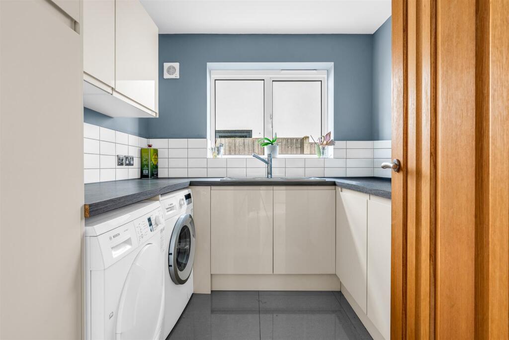 Additional image 8 of Burnham Green Road, Welwyn