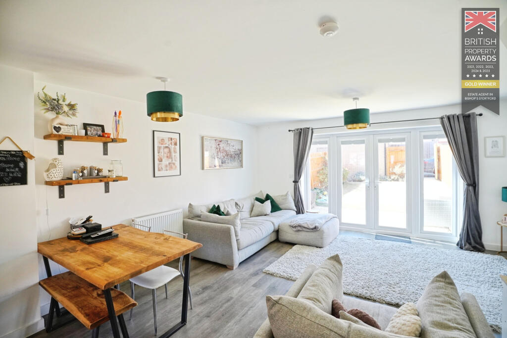 House in Bishop's Stortford, Hockerill - View 2