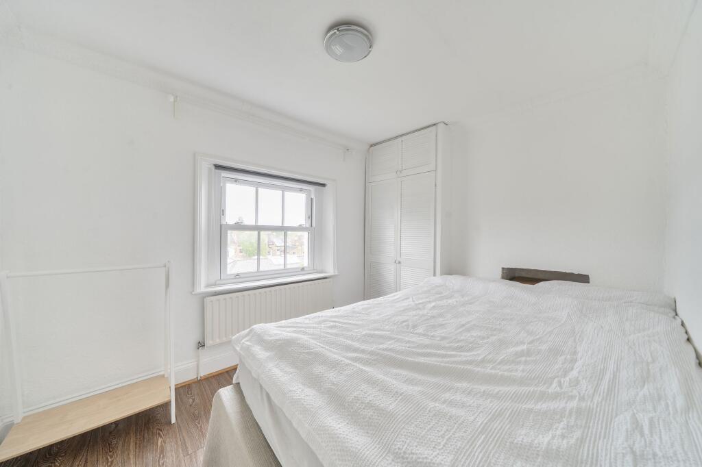 Apartment in London, Miranda Estate, Archway - View 4