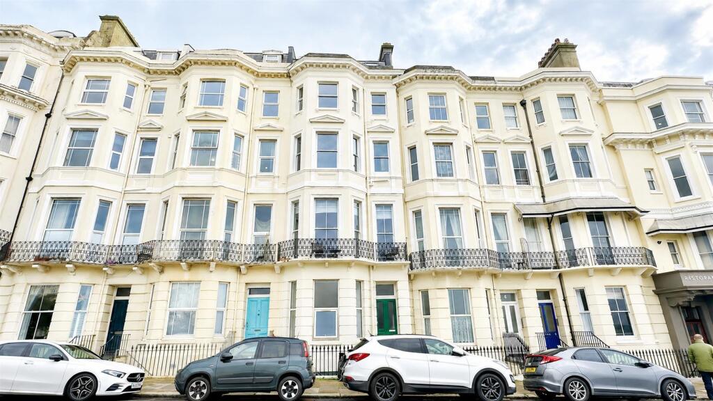 Apartment in Hastings, Bohemia - View 4