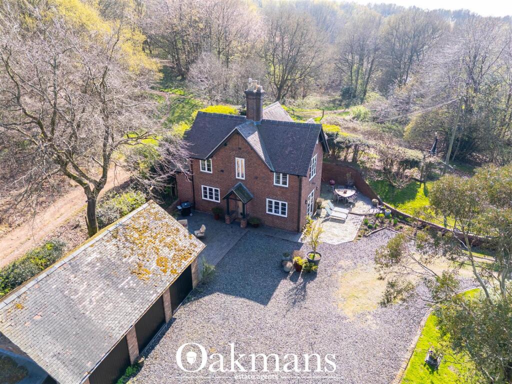 House in Bromsgrove, Hagley - View 2