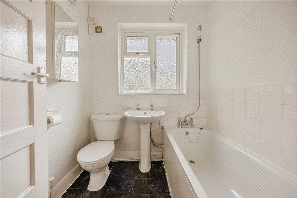 Apartment in London, Thornton Heath - More
