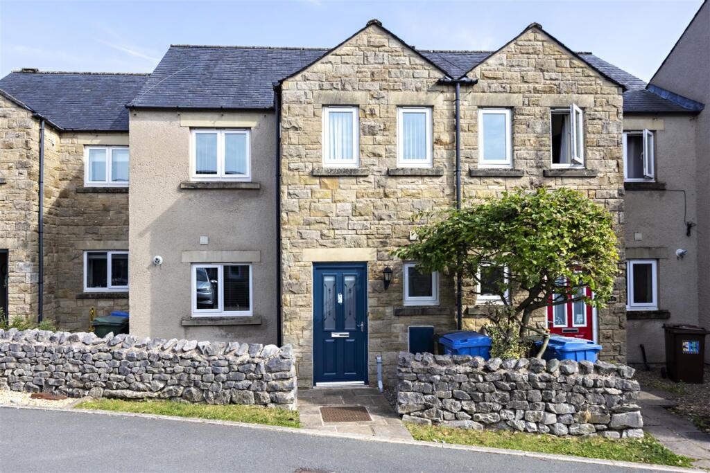 Main image of property: 33 Green Meadow Close, Ingleton