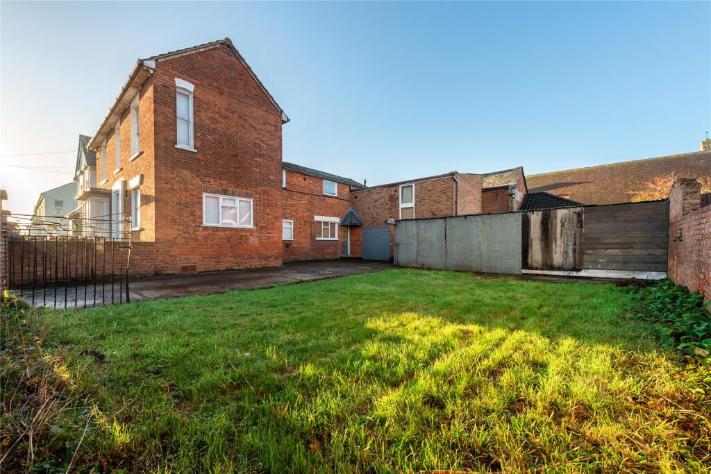 Margetts Road, Kempston, Bedfordshire, MK42 photo 2