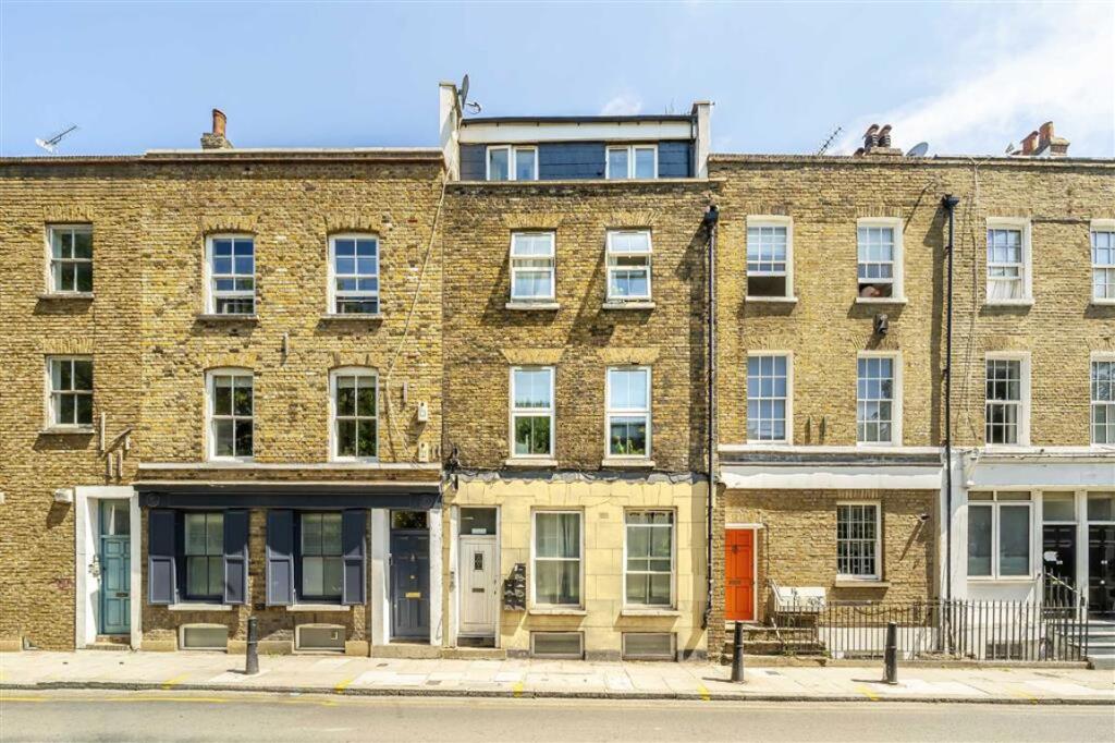 Main image of property: Cannon Street Road, Wapping