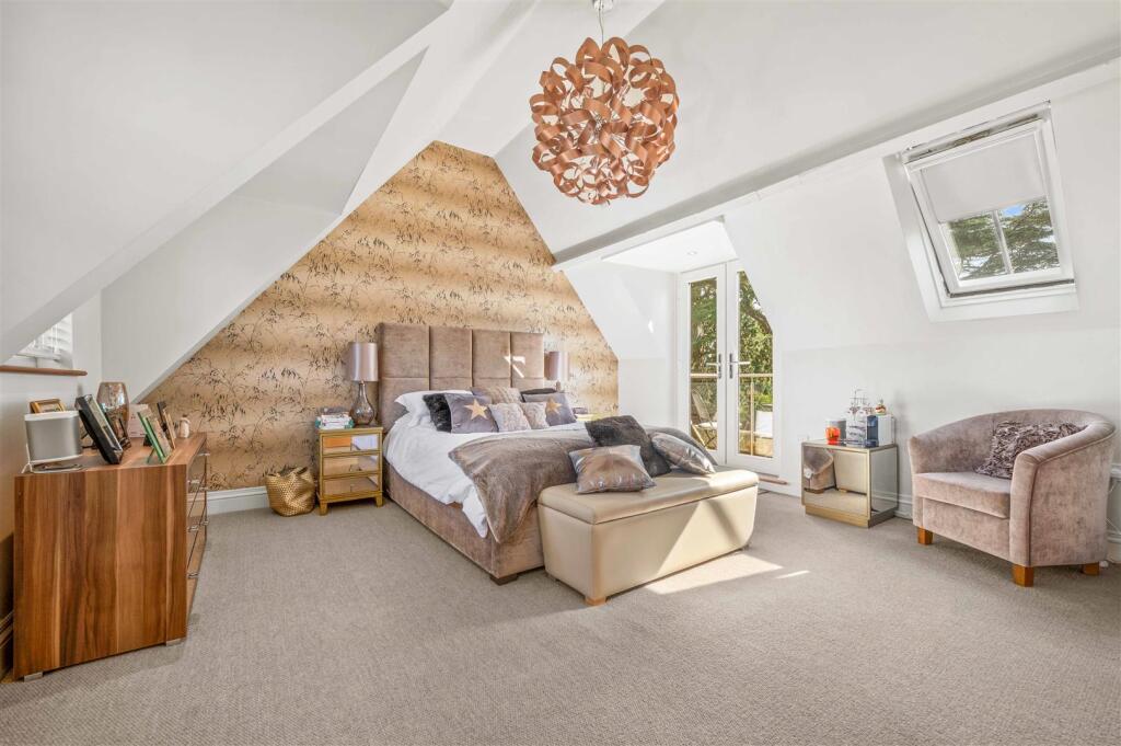 Additional image 16 of Stratford Road, Henley-In-Arden