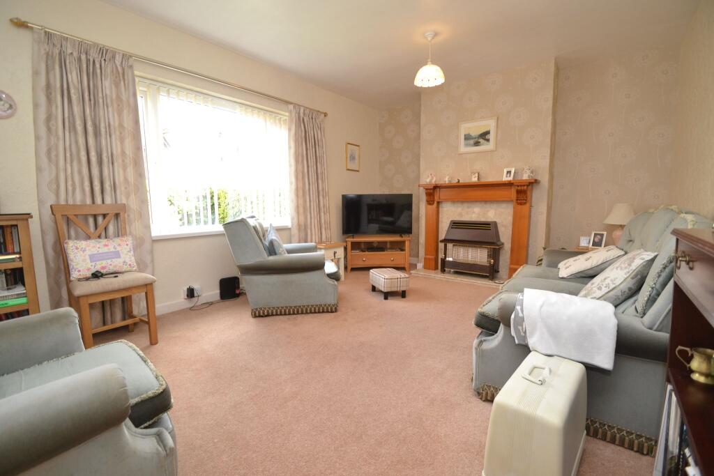 House in Bradford, Fourlands, Idle - View 3