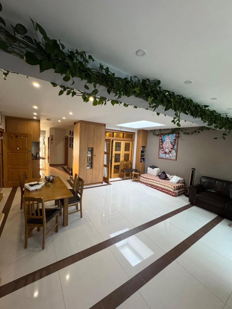 Main image of property: North Harrow, London, HA2
