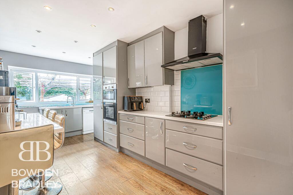 House in London - View 5