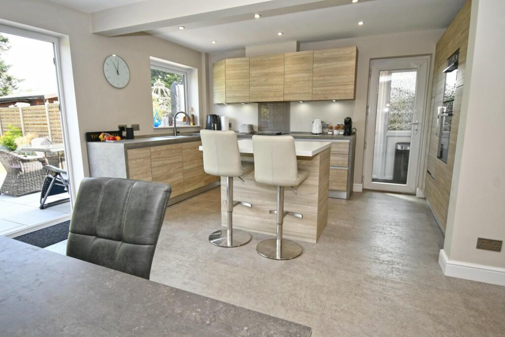 Main image of property: Tatsfield Avenue, Nazeing, EN9