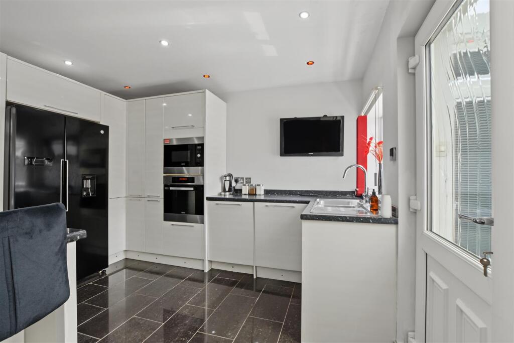 House in Nottingham - View 5