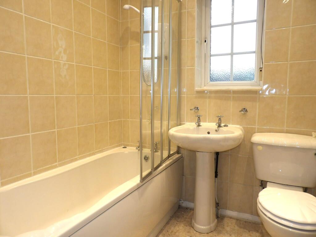 House in Doncaster - View 4