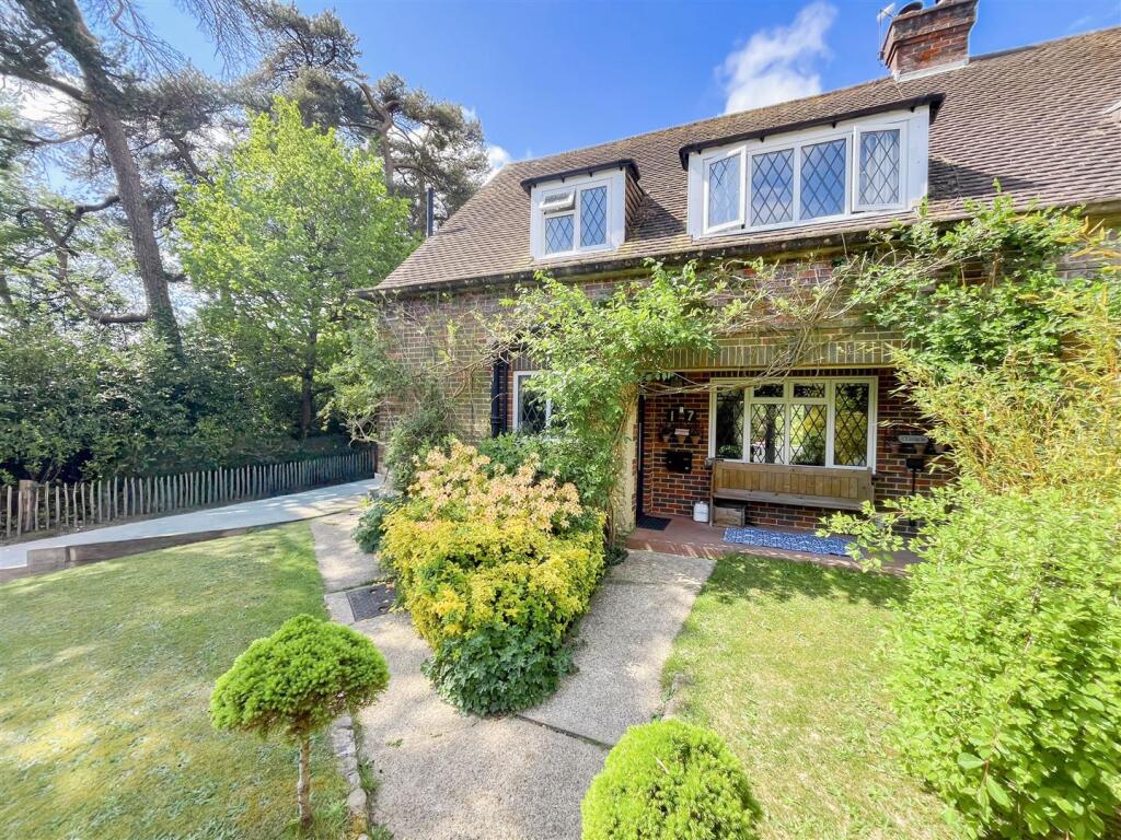 Main image of property: Cherwell Road, Heathfield, TN21 8JT