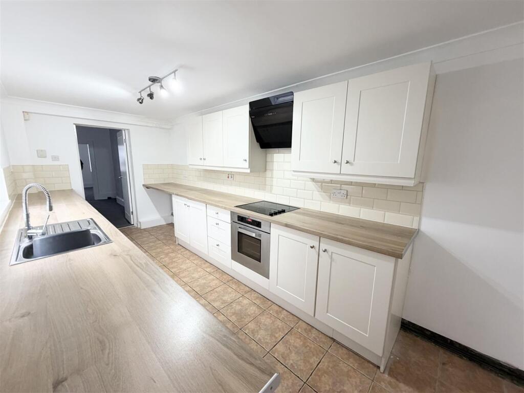 Houghton Road, Hetton-Le-Hole, Houghton Le Spring photo 2